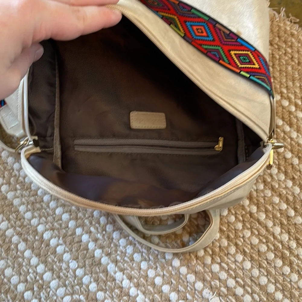 Modern Chic Bucket Backpack - Picture 3 of 4